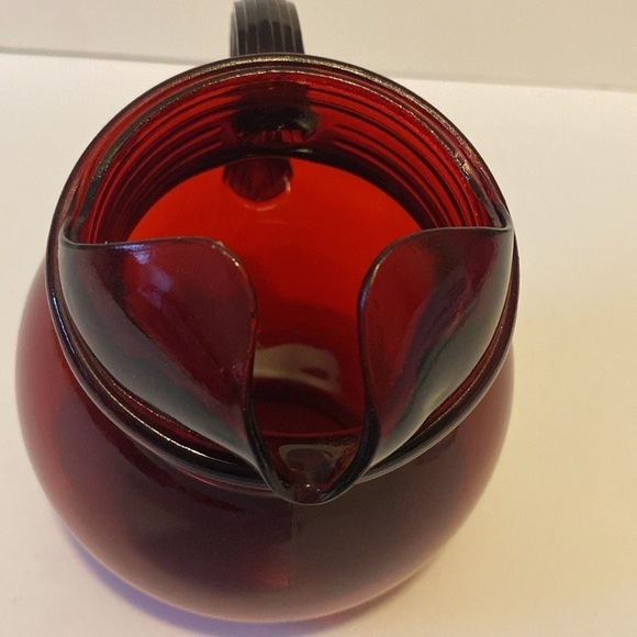 Anchor hocking, Ruby red pitcher - no chips - Picture 2 of 6
